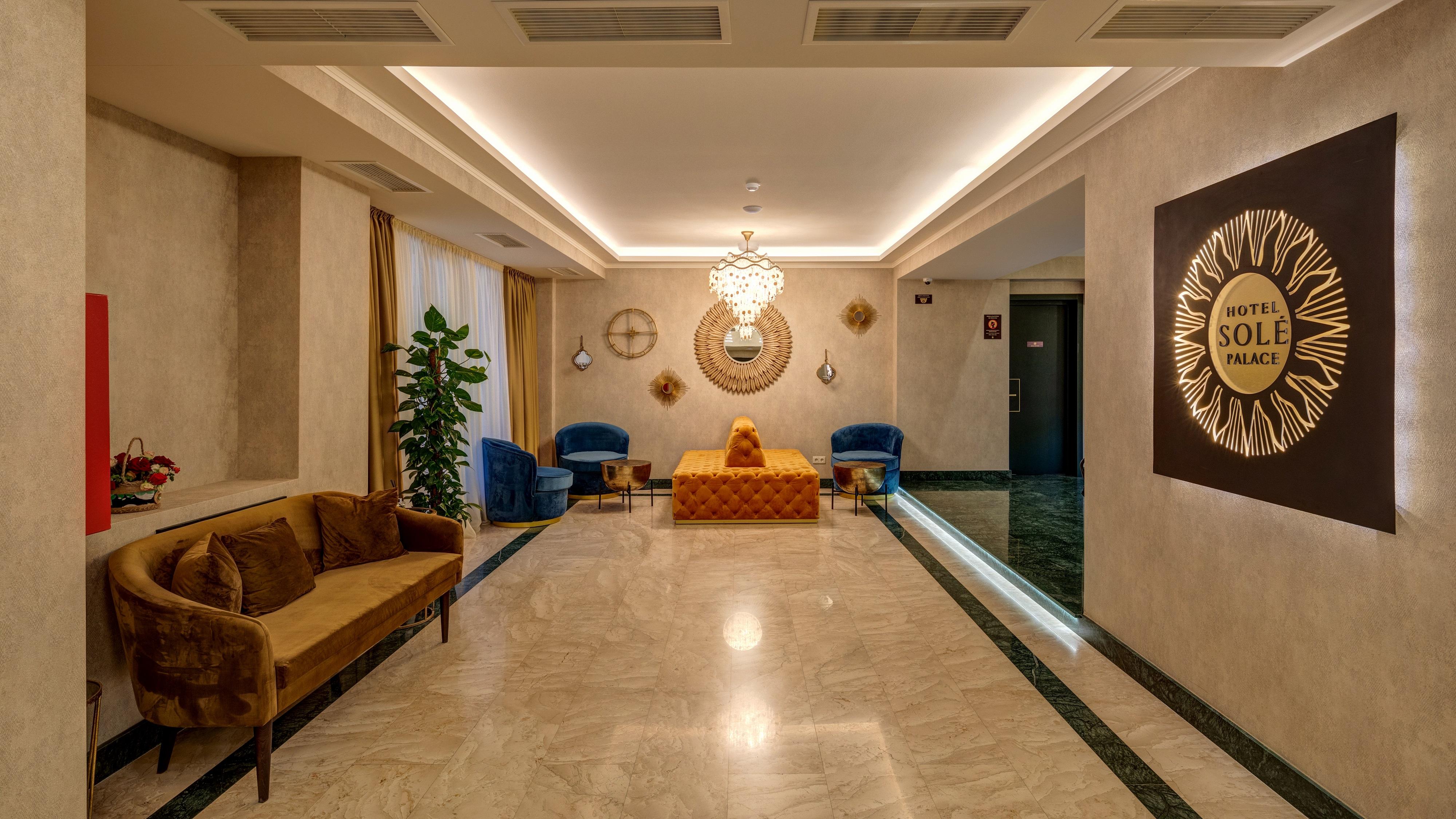 Hotel Sole Palace